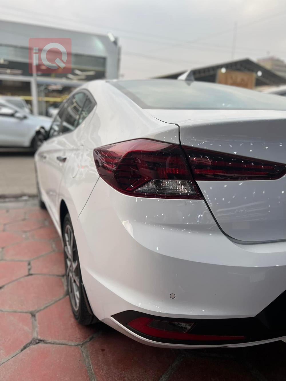 هیوندای ئەلەنترا